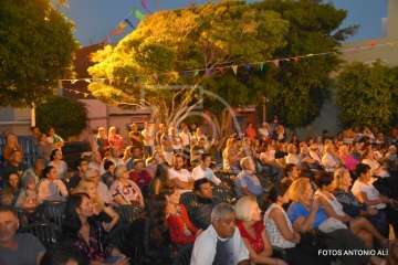 Daniel Castellano da el pistoletazo de salida a las fiestas de El Caracol (Foto Antonio Alí)